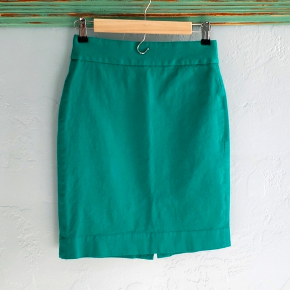 Green Banana Republic Stretch Pencil Skirt